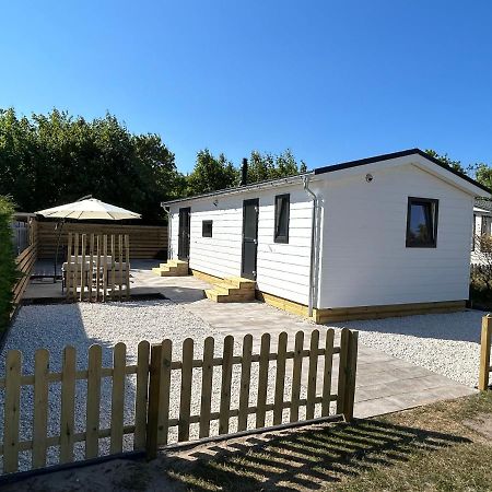 Breezy Beach Chalet ペッテン エクステリア 写真